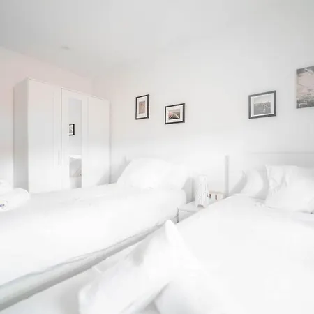 Διαμέρισμα Cimadevilla Iv Χιχόν