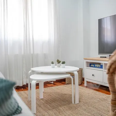 Cimadevilla Iv * Χιχόν