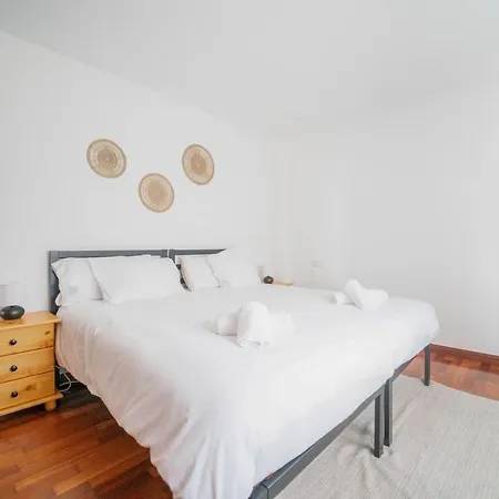 Cimadevilla Iv * Gijon